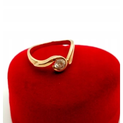 Złoty pierścionek z cyrkonią pr.585 W:2,36gr Roz.13 InterSKLEP