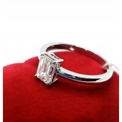 złoty pierścionek z diamentem 1,01ct Pr.750 W:2,25GR r.13