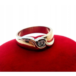 Złoty pierścionek, obrączka z Diamentem 0,17ct Pr.750 W:6,33gr Roz.13