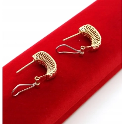 Złote kolczyki mieniące się Pr.585 W:3,09gr sztyft z klipsem