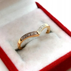 Złoty pierścionek z Diamentami 0,07ct Pr.750 W:1,48gr Roz.12