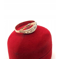 Złoty pierścionek płaski z cyrkoniami Pr.583 W:2,23gr R.13