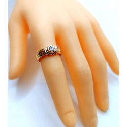 Złoty pierścionek z Cyrkonią Pr.585 W:4,17gr R.13 Szer:7mm