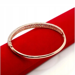 Złota bransoletka sztywna Diamenty 225szt 2,30ct Pr.750 W:14,04gr Śred.6cm