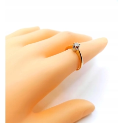 Złoty pierścionek z Diamentem 0,15ct YES PR.585 W:1,52gr R.12 InterSKLEP