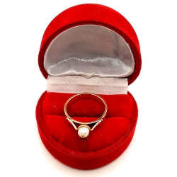 Złoty pierścionek z Perłą PR.585 W:2,87gr R.15 InterSKLEP