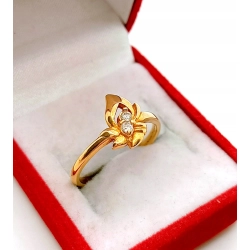 Złoty pierścionek z Cyrkoniami Pr.750 W:2,70gr Roz.14