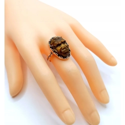 Złoty pierścionek sygnet z rzeźbą w Tygrysim Oku Pr.585 W:8,36gr R.17