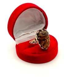 Złoty pierścionek sygnet z rzeźbą w Tygrysim Oku Pr.585 W:8,36gr R.17