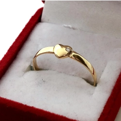 Złoty pierścionek serce z cyrkonią pr.585 W:1gr Roz.18