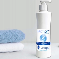 Lactacyd Pharma ultra-nawilżający do higieny intymnej dla kobiet 40+ 250 ml