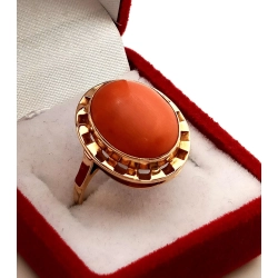 Złoty pierścionek z Koralem Pr.585 W:4,79gr Roz.15
