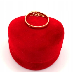 Złoty pierścionek z Cyrkoniami PR.585 W:1,73gr R.16 InterSKLEP