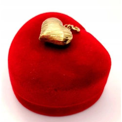 Złota zawieszka charms Serce PR.333 W:0,95gr InterSKLEP