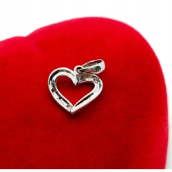 Złota zawieszka Serce z mini diamencikami Białe złoto Pr.585 W:0,53gr