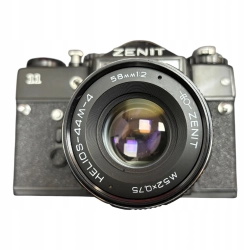 Aparat ZENIT 11 etui lampa błyskowa