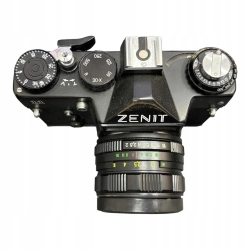Aparat ZENIT 11 etui lampa błyskowa