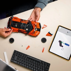 LEGO Technic 42222 Hipersamochód Bugatti Chiron Pur Sport