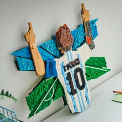 LEGO Editions 43018 Lionel Messi - Chwila zwycięstwa