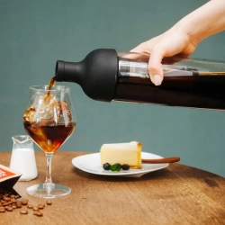 Butelka do Cold Brew z filtrem Hario Czarna 750 ml