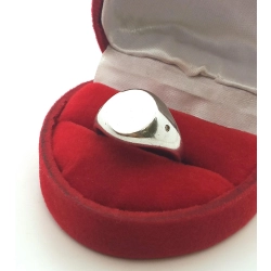 Srebrny sygnet W.KRUK diamenciki Kinga Rusin kol. Vis Pr.925 W:6,66gr R.15