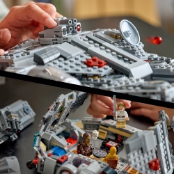 Klocki LEGO Star Wars 75426 Smart Play: Sokół Millennium UWAGA OPIS