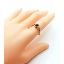 Złoty pierścionek Szafir i Diamenty 0,286ct PR.585 W:3,01gr R.15 InterSKLEP