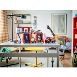 LEGO City Remiza strażacka z wozem strażackim 60414