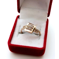 Złoty pierścionek geometryczny z cyrkoniami Pr.585 W:1,81gr Roz.18