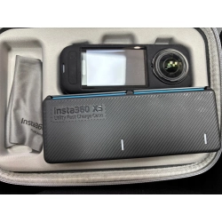 Kamera sportowa Insta360 X5 4K UHD Essential Bundle
