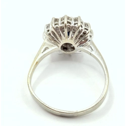 Pierścionek 585 z diamentami i szafirem 0,79 ct R16
