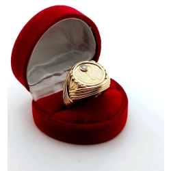 Złoty Sygnet z diamentem 0,11ct egipski sokół Horus Pr.585 W:13,20gr R.21