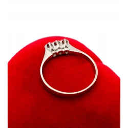 Złoty pierścionek z DIAMENTAMI 0,16ct PR.750 W:1,89gr R.12 InterSKLEP